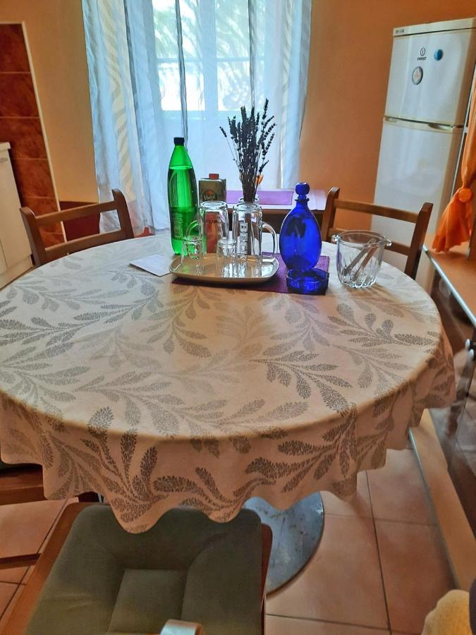 Apartment Surya Rogoznica  Luaran gambar