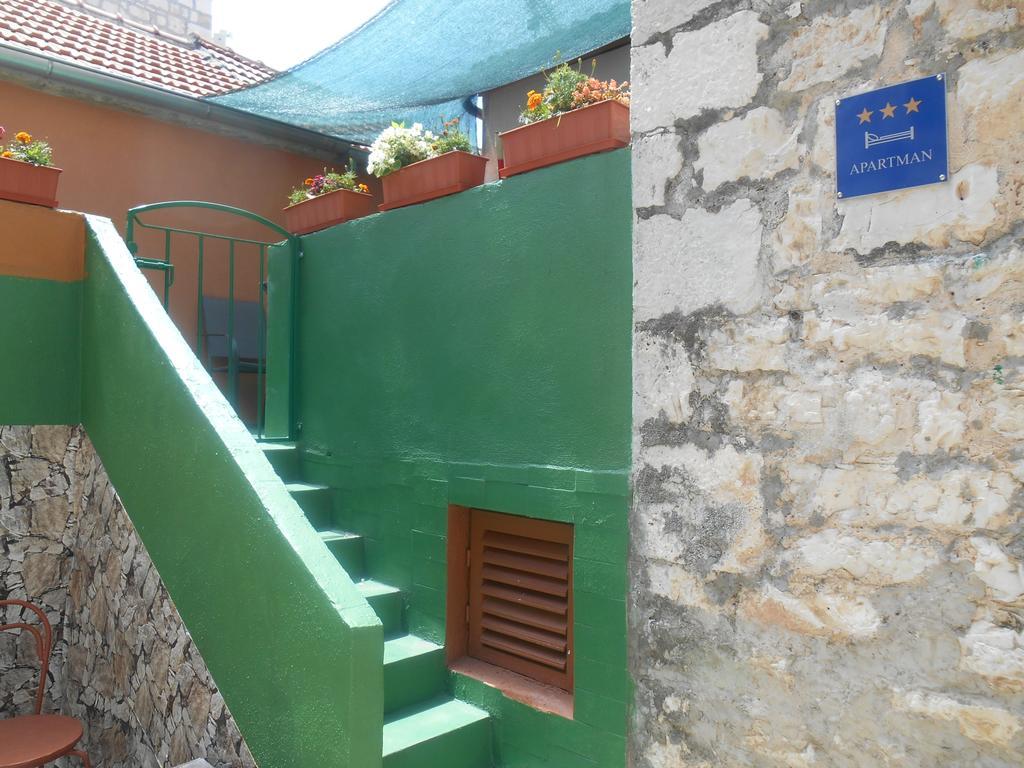 Apartment Surya Rogoznica  Bilik gambar